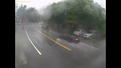 二林鎮疑雨天超車失控撞柱車禍 釀一死一傷