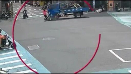 員林萬年路生死瞬間 祖孫慘遭撞 一死一傷悲劇