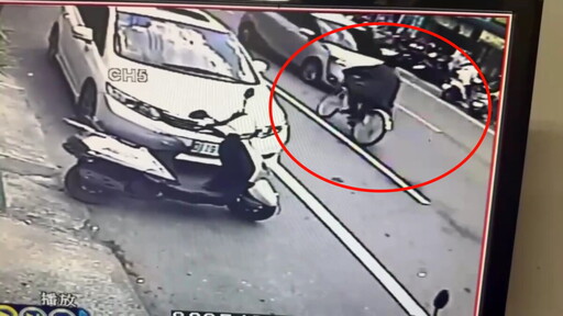 驚!員林男子騎車持刀狂砍路過車輛 到底為何?