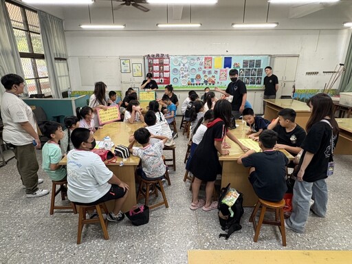 僑光科大行銷與流通管理系學會熱鬧舉辦「小佛 Show 夏」小學生暑假營隊