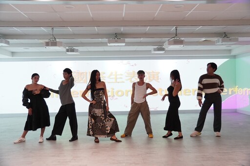 國際青年交流社參與跨科技服務成果展 國際生透過舞台、語言與交流展現學習成果