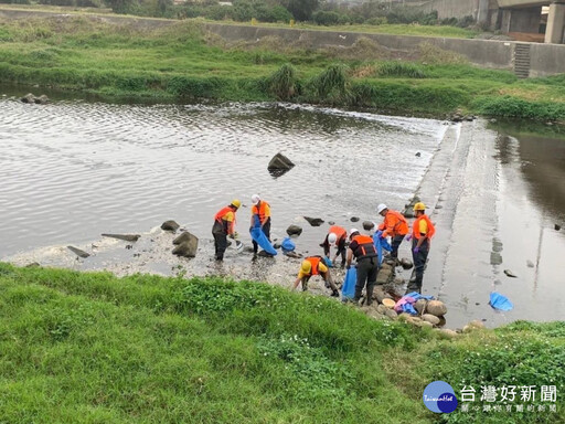 科慕觀音廠管線破裂造成大堀溪死魚 環保局立即告發並要求妥善清理