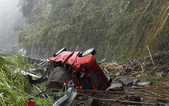 阿里山林鐵班長留守車庫 開車下山遭落石擊中身亡