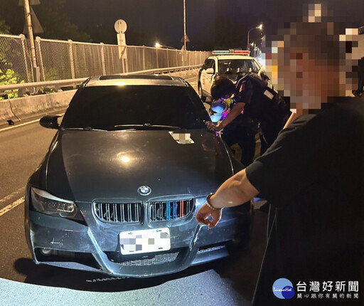 懸掛塑膠壓克力板假車牌上路 海山警鷹眼查獲送辦