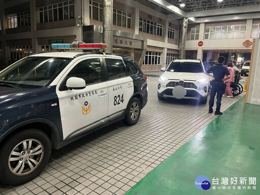 孕婦陣痛難耐求救 暖警開道護送就醫