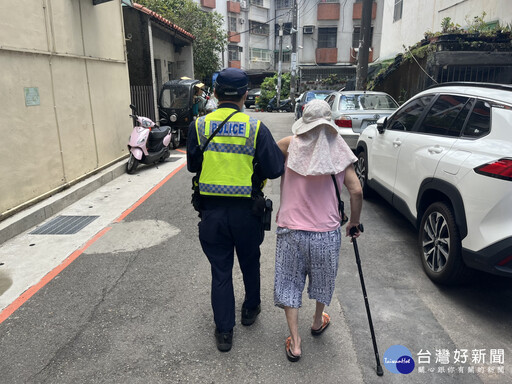 8旬婦公園烈日啜泣 暖警助返家