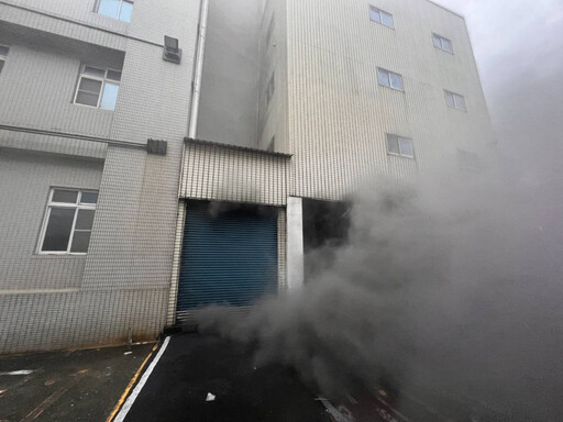 屏東東港安泰醫院驚傳火警 已釀9人死亡