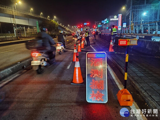 板橋警環聯合稽查 執行靖音專案退散噪音車