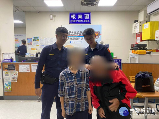 老翁迷失街頭神情徬徨 警員耐心尋親送返家園