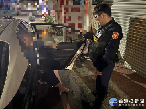 酒後酣醉遇雨成落湯雞 警巡邏貼心助返家