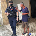 老翁外出迷途 楊梅警積極協助護送返家