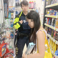 港姊來台參加畢業典禮走散 警迅速定位商圈助團聚