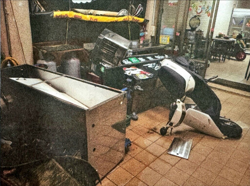 大甲店家3度遭放鞭炮 警方調查疑是感情糾紛所致