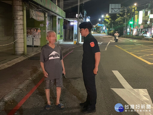 失智老翁深夜迷途 楊梅警即刻尋獲助返家