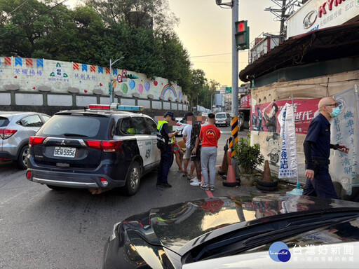 清晨異常車流聚集 警即刻出擊攔查改裝機車