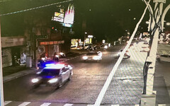 一家三口的緊急旅程 彰警暖心開道助孕婦及時就醫