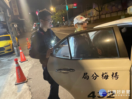 8旬翁從中和騎到楊梅 警方暖心協助返家