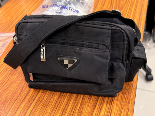 網傳中壢偷拍狼落網 警持拘票上銬帶回