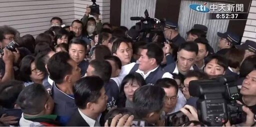 藍白成功護送韓國瑜宣布開會︱表決通過卓榮泰到院施政報告