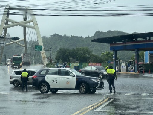 基隆午後地下道淹水警報｜基三警冒雨執行交通管制