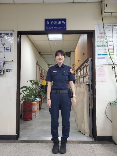 奧籍遊客弄丟背包｜北投警揮汗找回