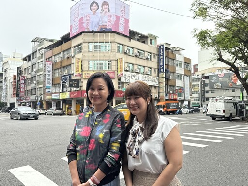 「南霸天」再起？許采蓁 x 柯志恩聯手出擊│高雄首見藍營合體看板