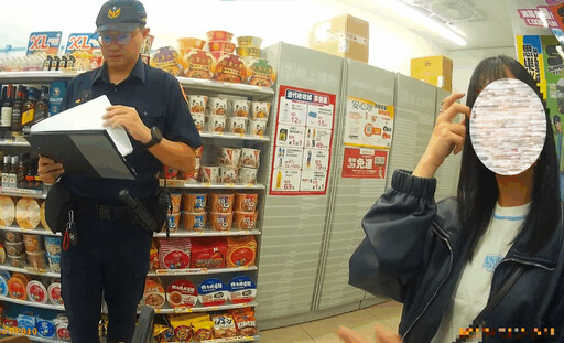 甜言蜜語藏陷阱! 女遭詐團洗腦狂買點數 店員神救援 警火速攔阻