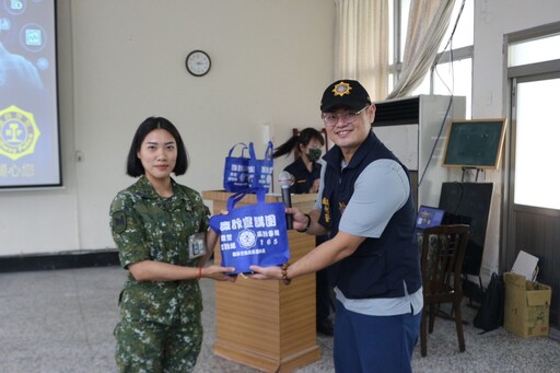 陸軍二支部攜手鐵警 強化官兵防禦駕駛與交安觀念及防詐宣導