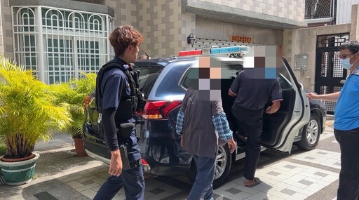 賭客午休聚賭落網!岡山警方突襲民宅逮15名天九牌賭徒