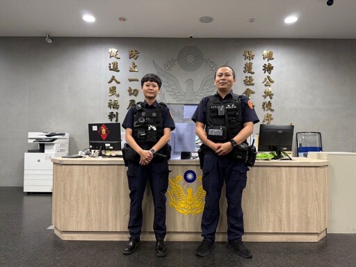 迷途失智老婦雨中徘徊 士林警耐心護送回家
