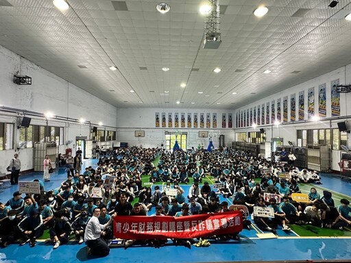 暑假打工防詐！新竹警進校宣導青少年財務教育與求職安全