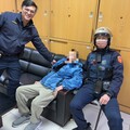 失智翁離院迷途倒臥街頭 ！大同警即時救援護送返院