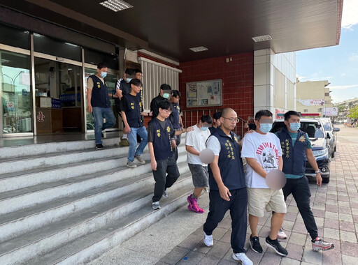 直播間詐騙買翡翠 刑事局四大三隊逮莫姓主嫌與律師涉案洗錢洩密共19嫌 全台10餘人受害損失逾千萬