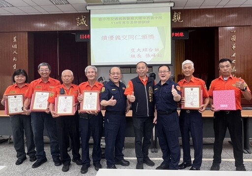 義交訓練結合防詐宣導 警打造安全順暢交通環境