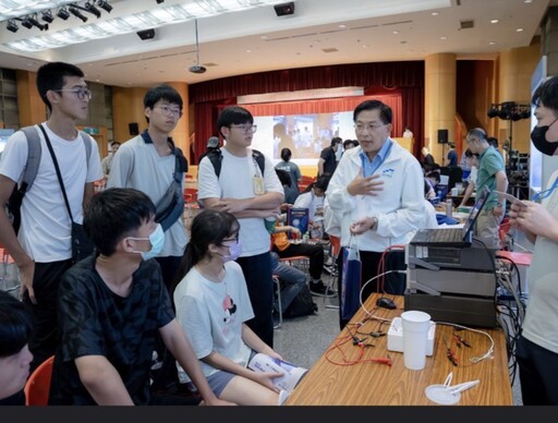 「台灣學聯」攜手台港物理學會 「量子科技展」引爆跨國交流