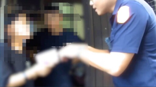 老婦用退休金多賺點險全賠!幸有南港警苦勸攔阻