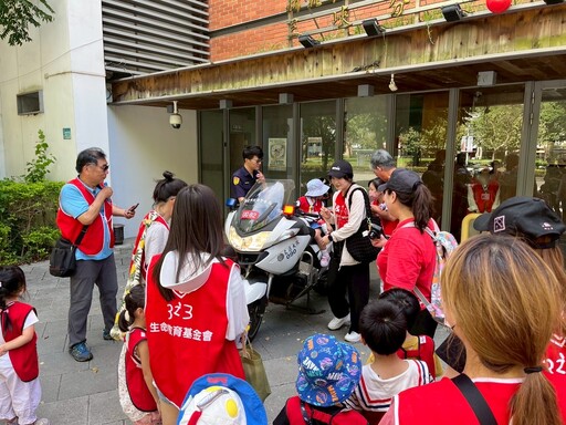 三峽警攜手桃子腳幼兒園 推婦幼交通安全向下扎根