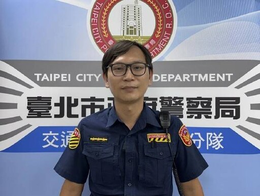 大同警員尖峰時段果斷推車 即時排除拋錨險象維護交通安全