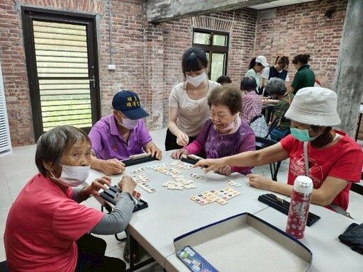 寶山鄉失智據點「恩典家園」揭牌 三合院古厝活化長照新典範