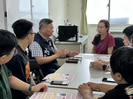 中壢分局聯手大專院校 辦多國語言講座提外籍學子法治觀念