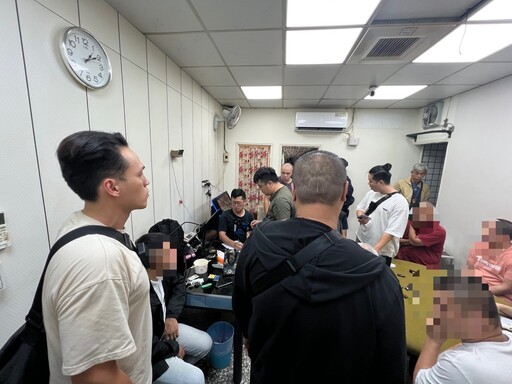 海山警強勢掃蕩板橋職業賭場 查扣逾百萬賭資逮捕通緝犯
