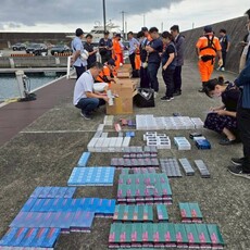 烏石港遊艇走私萬包加熱菸！海巡署聯手海關查緝逮捕2嫌