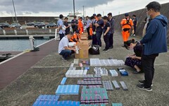 烏石港遊艇走私萬包加熱菸！海巡署聯手海關查緝逮捕2嫌