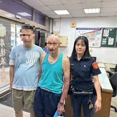細雨中迷途老翁 三重警迅速伸援協助平安返家