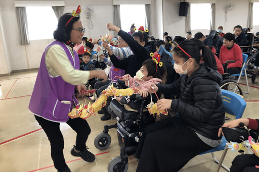 新北八里愛心教養院院生返院 志工精心準備新春迎院活動 溫馨感動全場