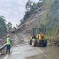 連續地震+大雨 宜蘭台7甲線米摩登路段嚴重坍方