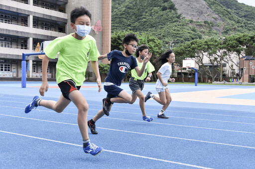 愛運動的孩子有福了 MIZUNO馬拉松接力賽公益贈鞋助力田徑隊