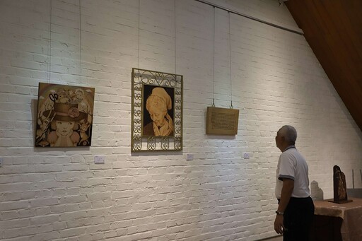 廖淑芬烙畫藝術創作師生聯展 盼義賣募款匯聚愛心助弱勢