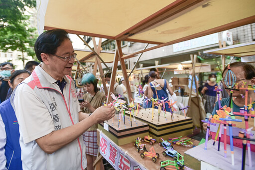 東門溪戲開幕 張善政力推綠園再生系列市集 重塑城市綠廊