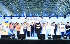 高雄市113年市民集團婚禮盛大舉行 陳其邁祝福幸福成圓共創未來